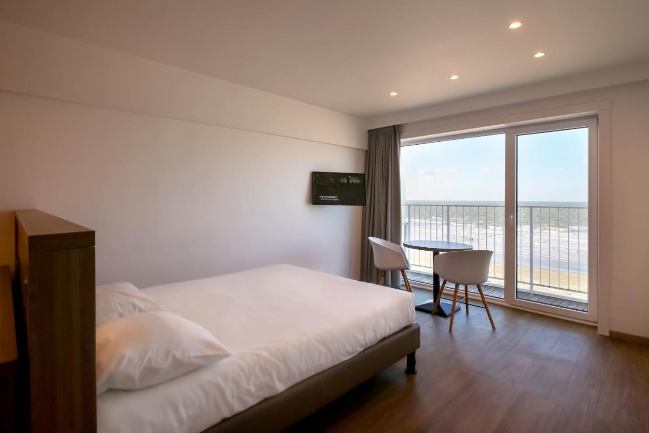 Hotel Sandeshoved Zeedijk Nieuwpoort Exterior photo